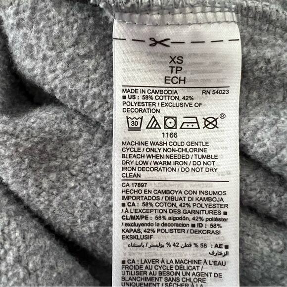 Old Navy Toasty Martini gray crewneck sweatshirt - Picture 6 of 6